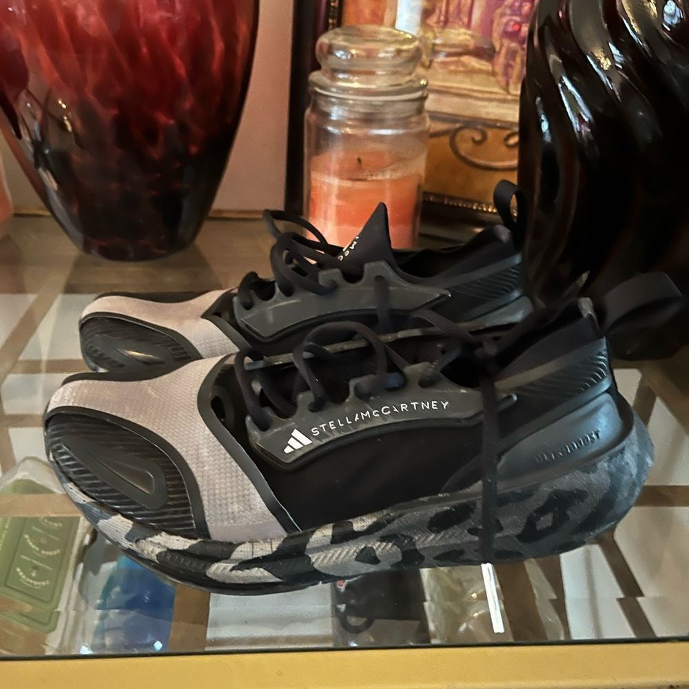 Stella McCartney Black and Gray sneakers size 7